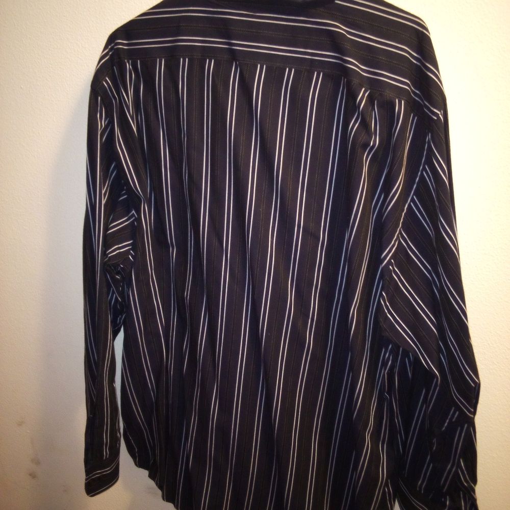 Beverly Hills Polo Club Navy Blue and White Casual Button Down Shirt - Picture 3 of 3